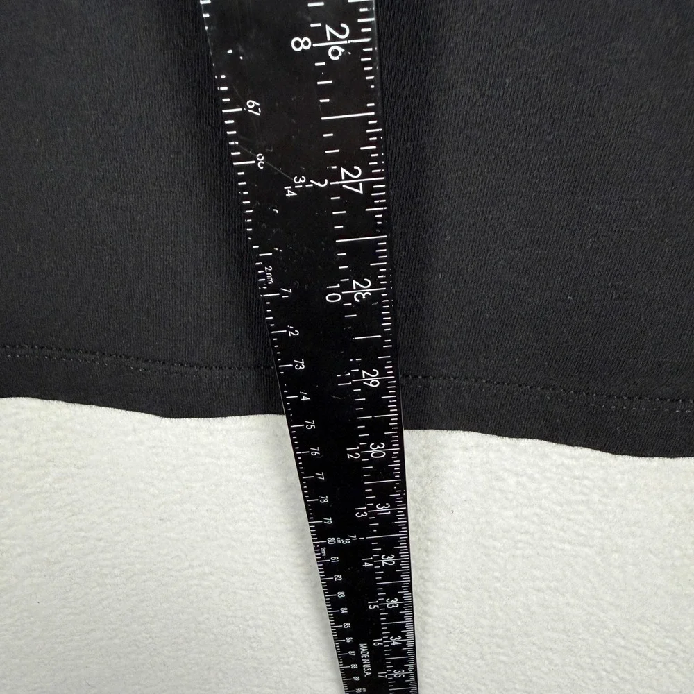 The North Face details measurements hiking